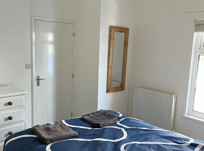 4-6 Guests In Centre Location With Stunning Views