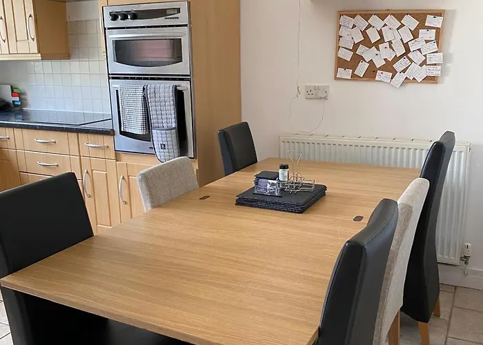 4-6 Guests In Centre Location With Stunning Views